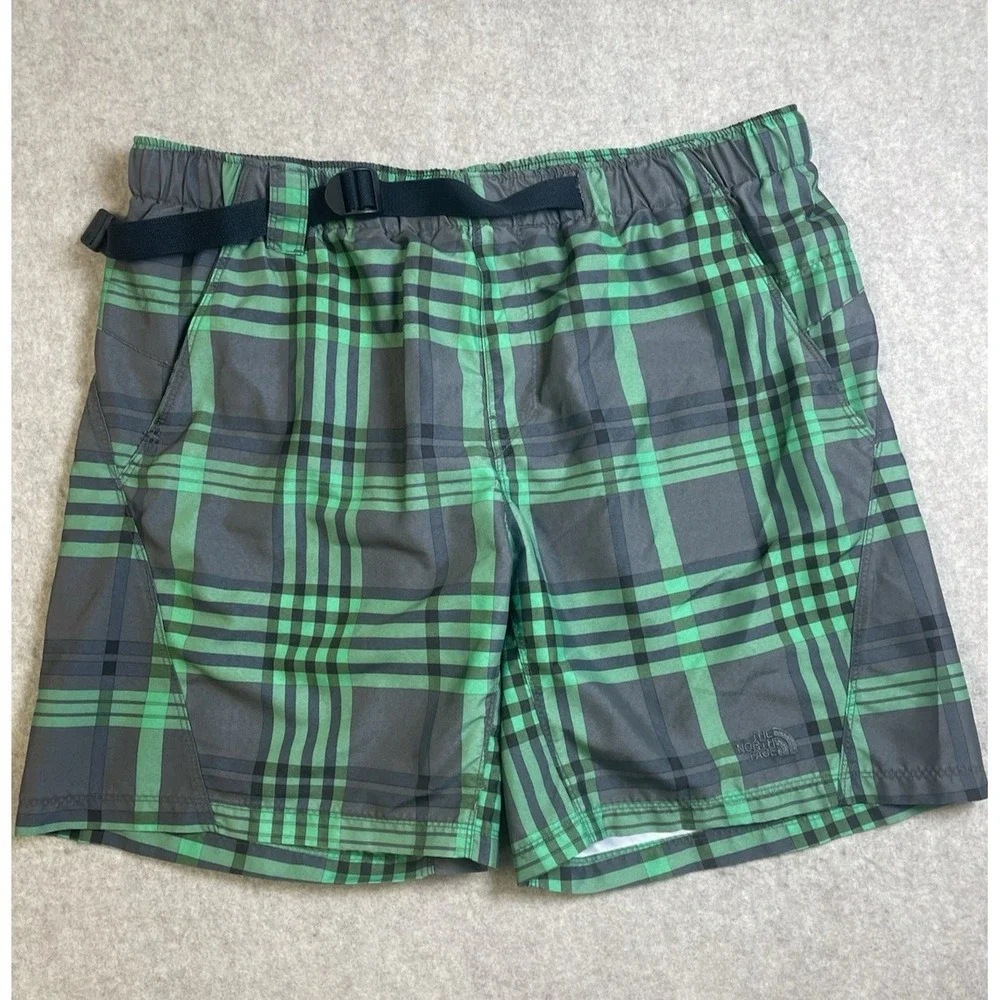 THE North Face Shorts Mens Size LG Plaid Green Swim Suit Trunks Belt and Pockets